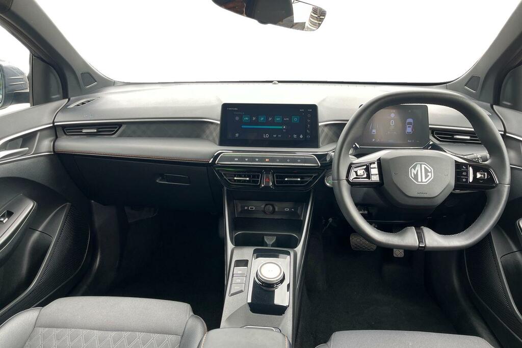 MG MG3 1.5 Hybrid Trophy Red #10