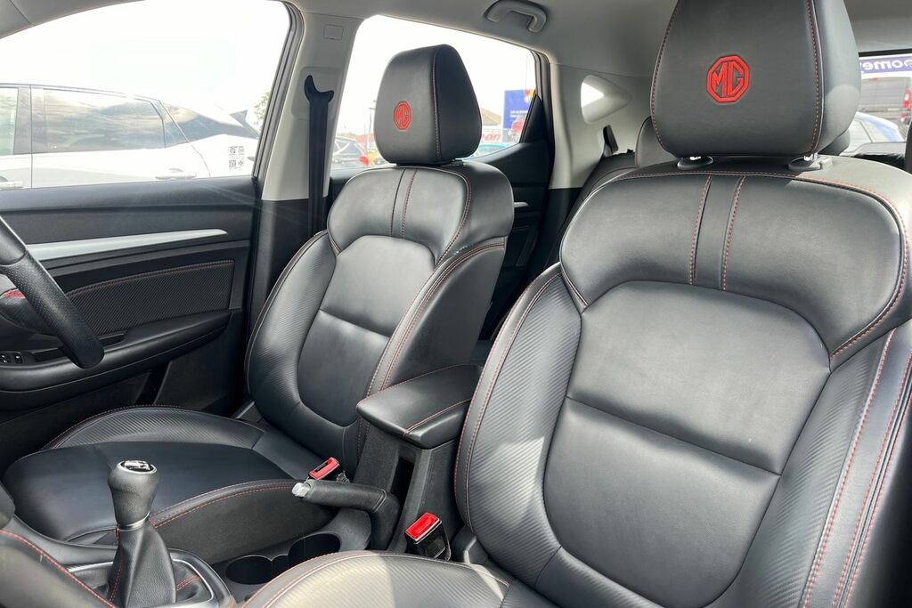 MG ZS 1.5 Vti-tech Excite Red #14