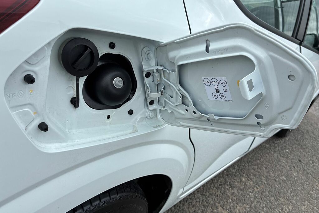 Dacia Sandero 1.0 Sce Essential White #23