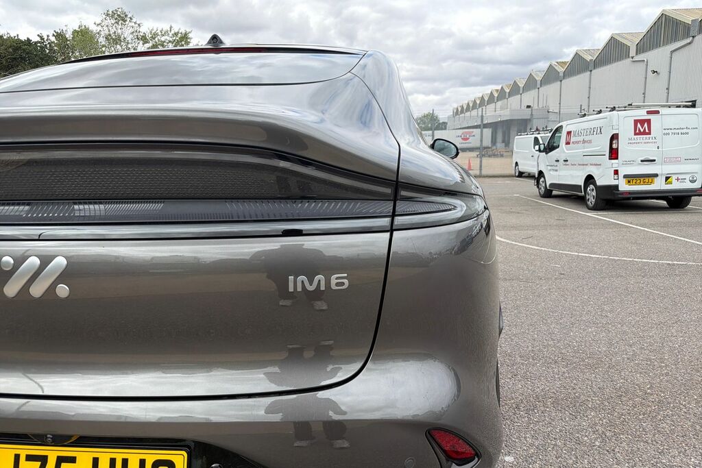 MG IM6 100Kwh Long Range Suv 407 Ps #12