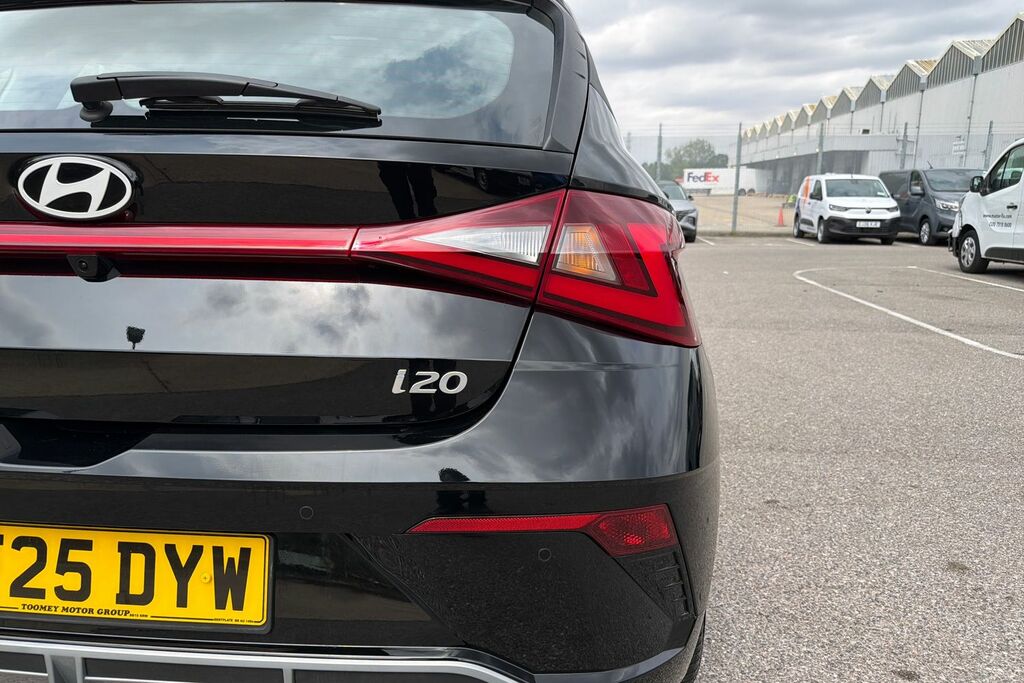 Hyundai I20 Premium Black #12