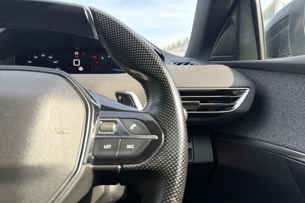 Peugeot 5008 1.2 Puretech Active Green #21