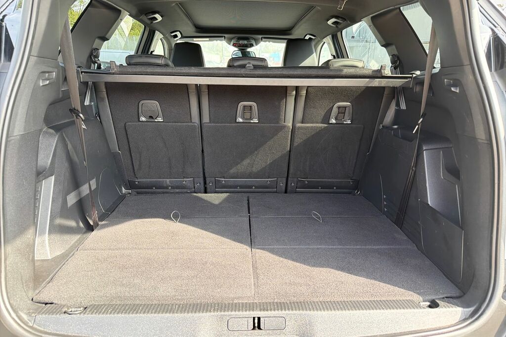 Peugeot 5008 1.2 Puretech Active Green #8