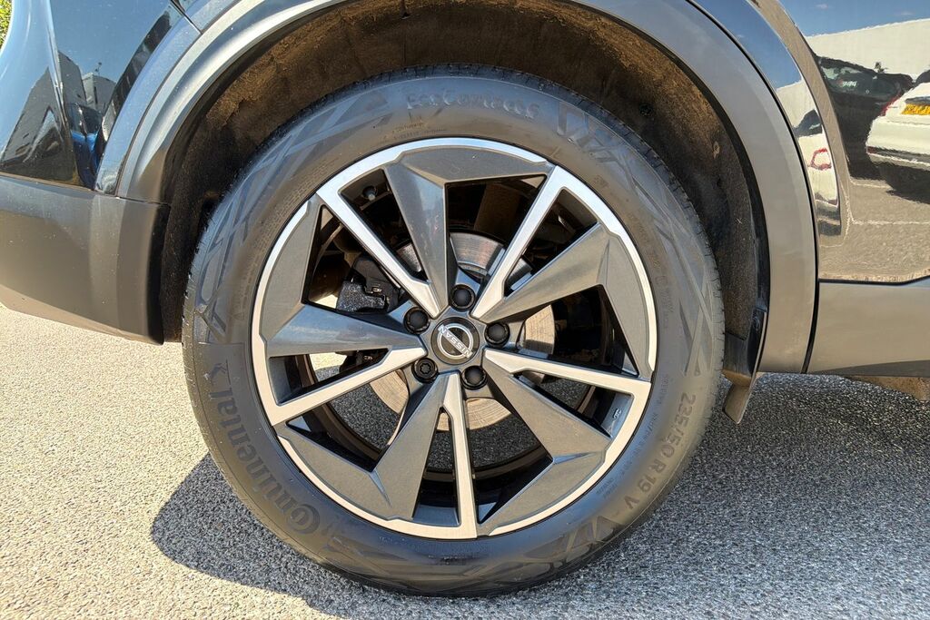 Nissan Qashqai 1.3 Dig T Mhev Tekna Suv Hybrid YJ72AHH Black #5