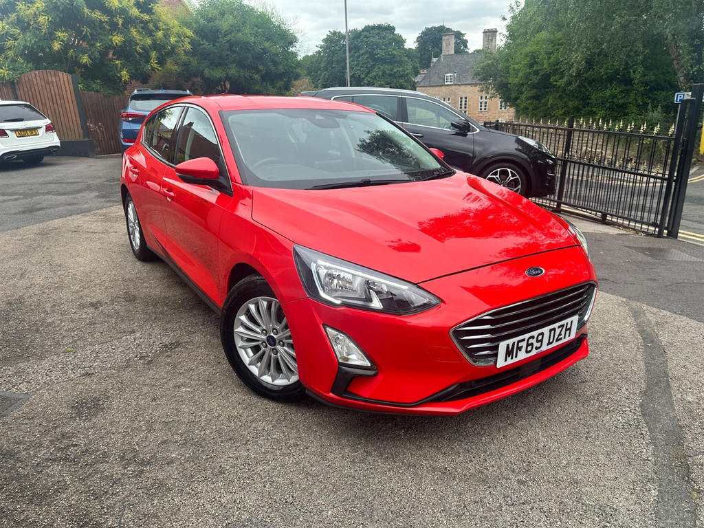 Ford Focus 1.5 Ecoblue Titanium Euro 6 Ss Red