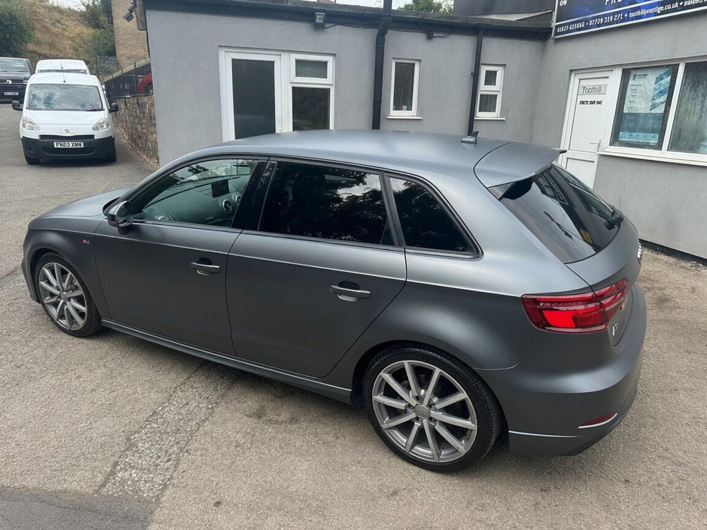 Audi A3 1.5 Tfsi Cod Black Edition Sportback Euro 6 Ss SB67UWO #4