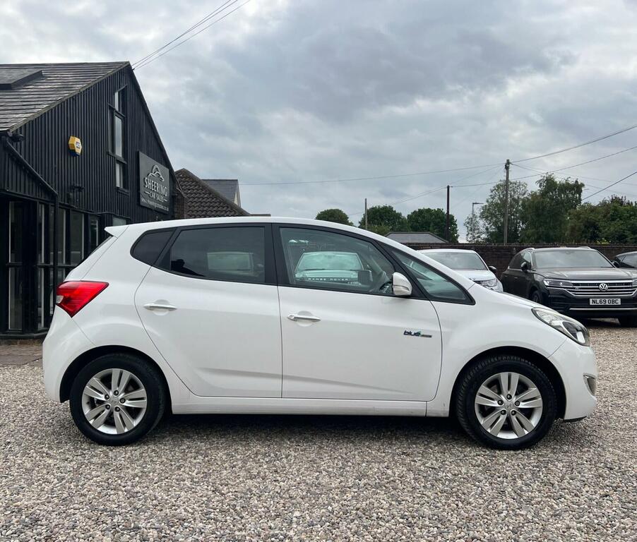 Hyundai Ix20 1.4 Style Euro 5 Ss White #6