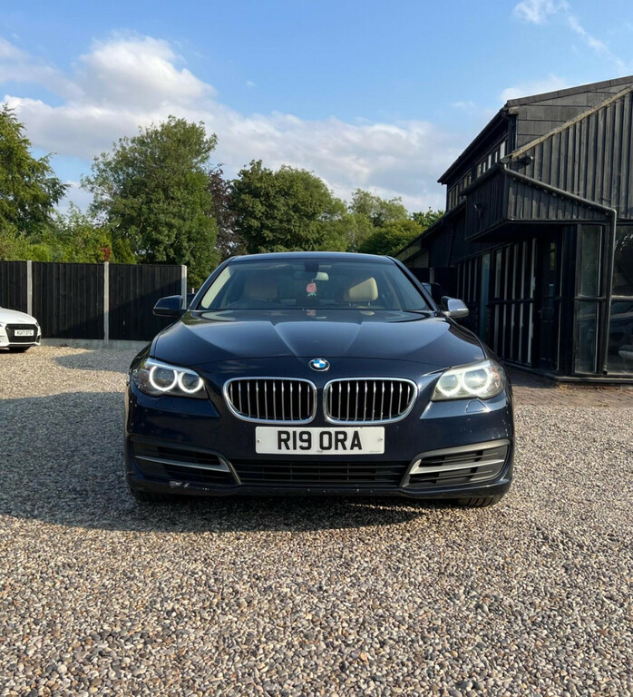 BMW 5 Series M Sport White #29