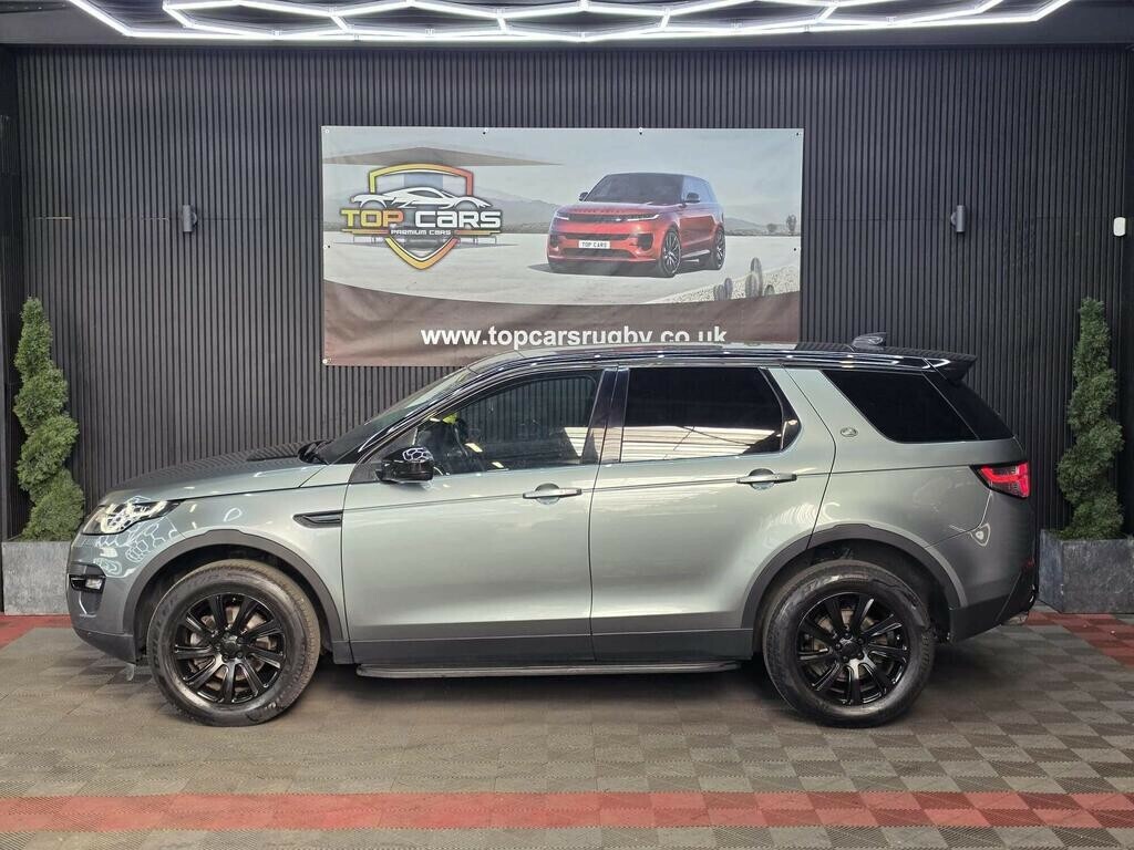 Land Rover Discovery Sport Estate 2017 Green #3