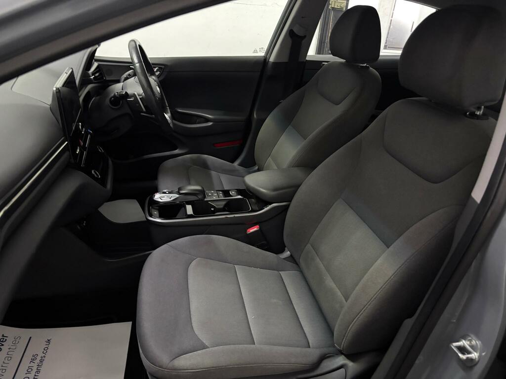 Hyundai Ioniq Hatchback  #22