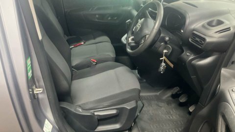 Citroen Berlingo 2018 68 1.6 PX68WRN Grey #2