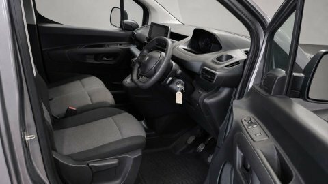 Peugeot Partner White #2