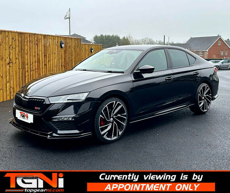 Skoda Octavia 2.0 Tdi 200 Vrs Dsg Black #4