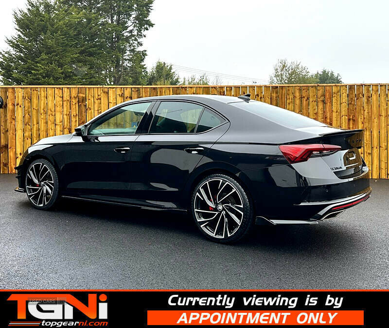 Skoda Octavia 2.0 Tdi 200 Vrs Dsg Black #2