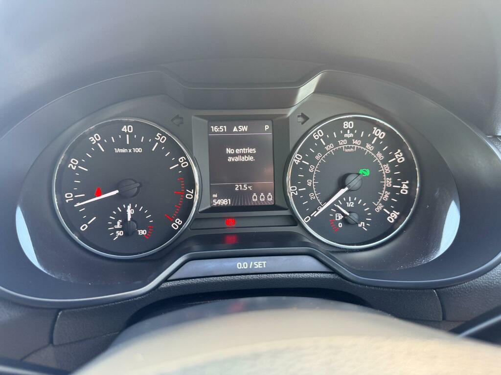 Skoda Octavia Estate 1.6 Tdi Se Technology Euro 6 Ss 201 Silver #16