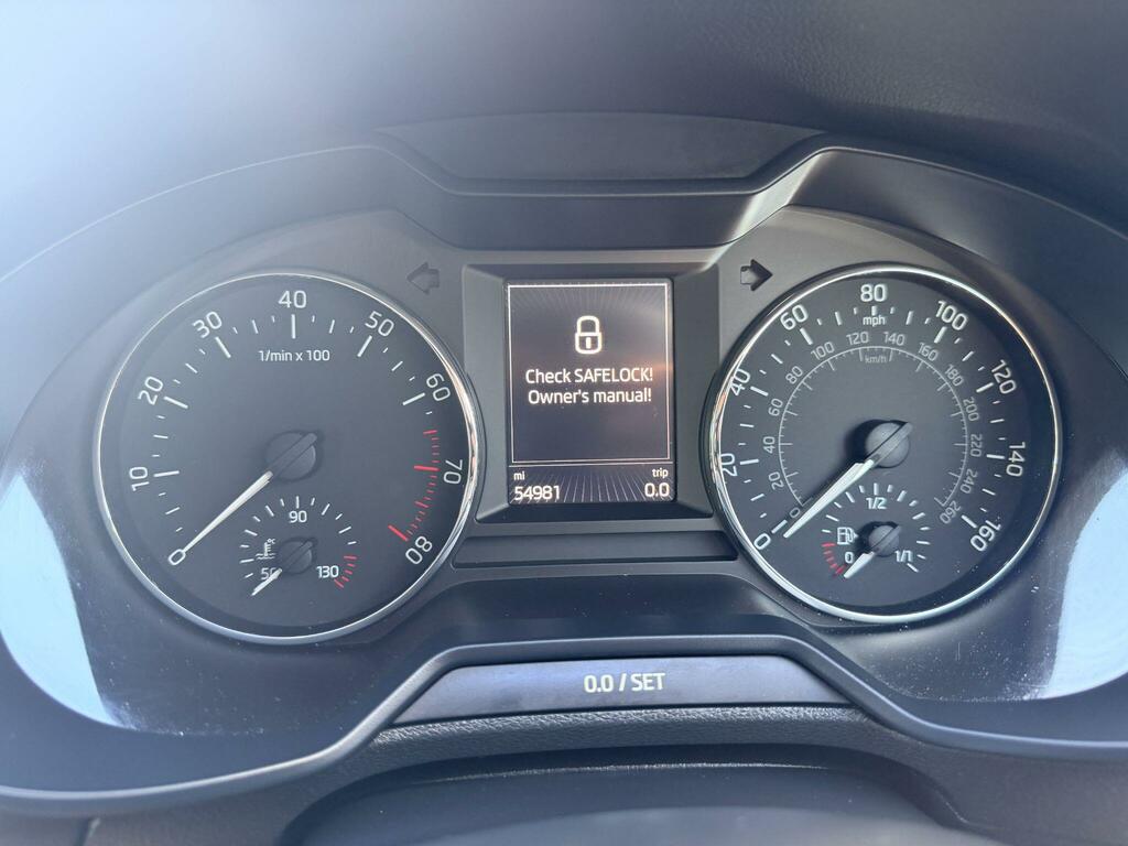 Skoda Octavia Estate 1.6 Tdi Se Technology Euro 6 Ss 201 Silver #15