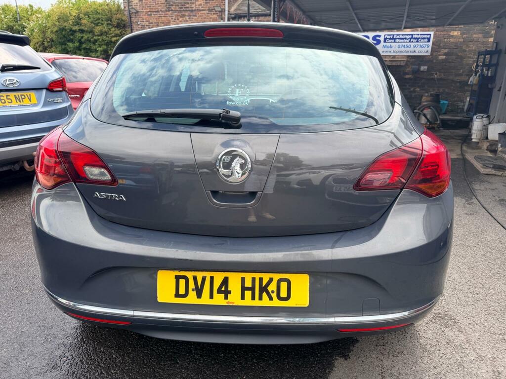 Vauxhall Astra 1.6 16V Elite Red #8