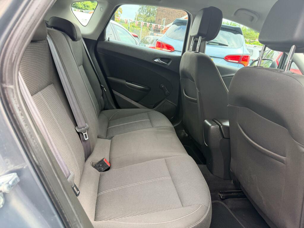 Vauxhall Astra 1.6 16V Elite Red #12