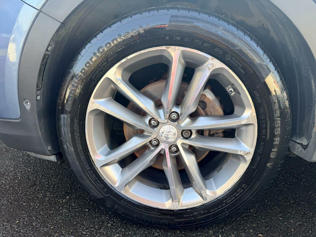 Hyundai Santa Fe Santa Fe Premium Crdi Red #28