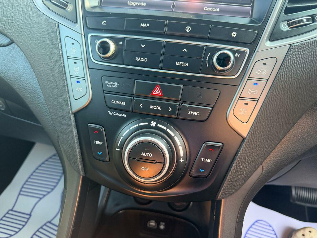 Hyundai Santa Fe Santa Fe Premium Crdi Red #17