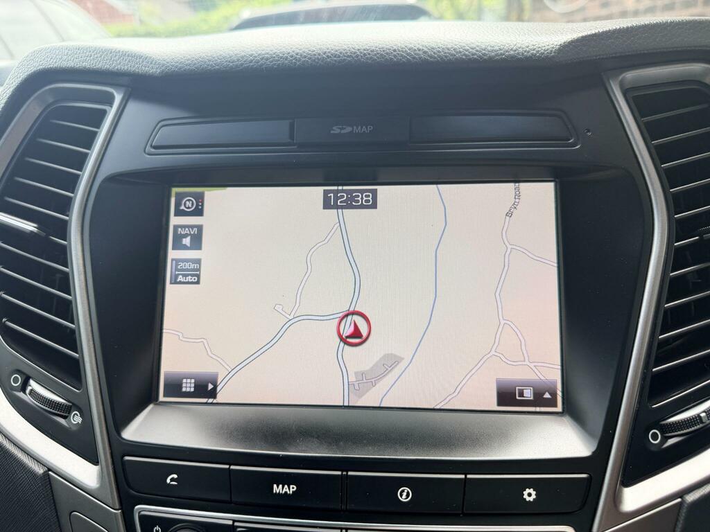 Hyundai Santa Fe Crdi Se White #30