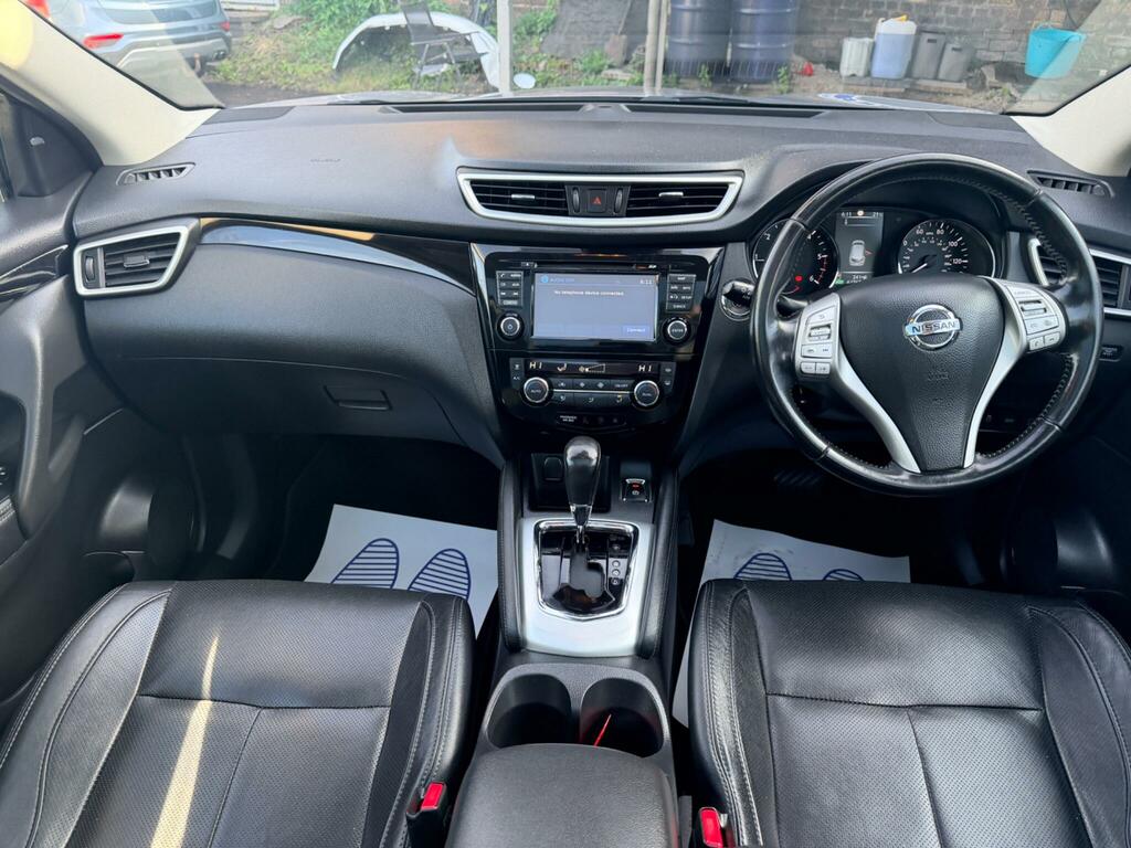 Nissan Qashqai Hatchback Brown #13