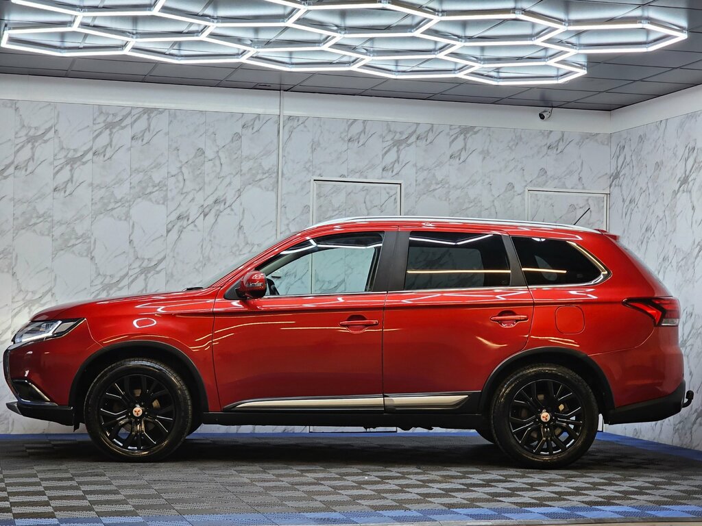 Mitsubishi Outlander 2.2 Di-d Gx3 Suv 4Wd Euro 6 Ss Red #6