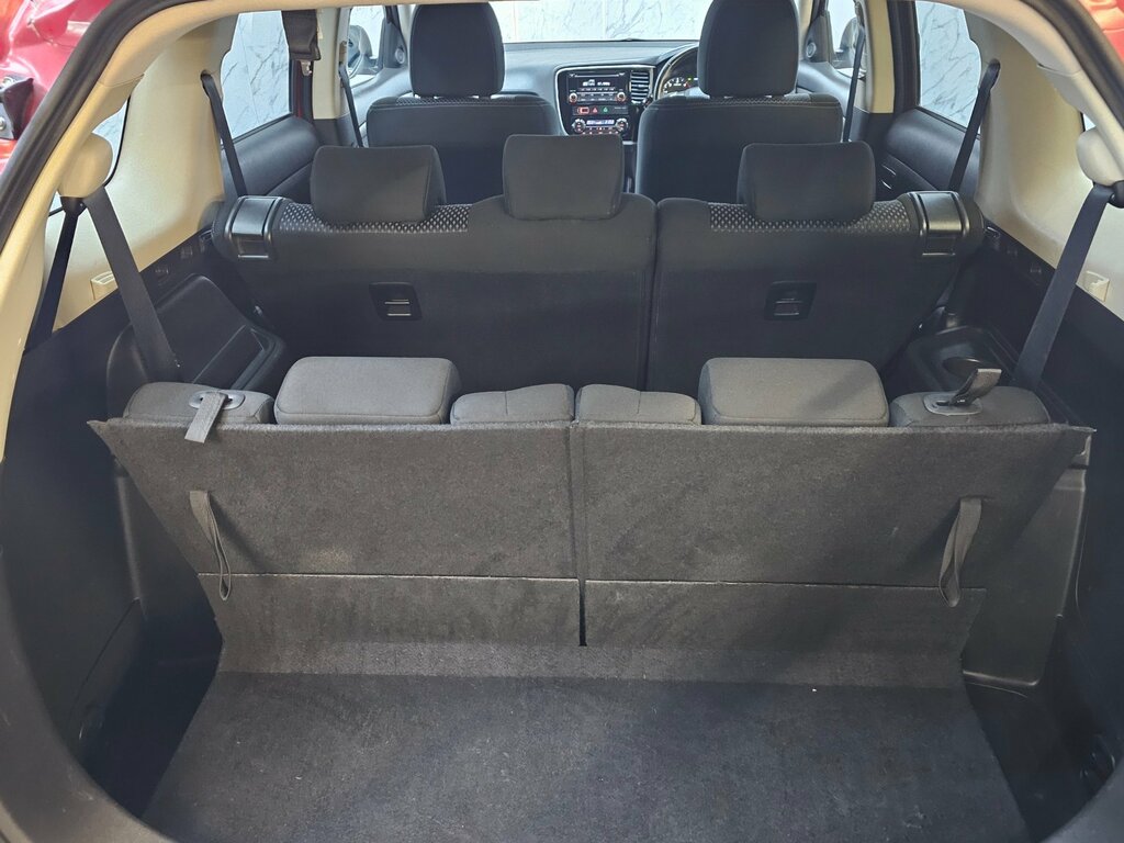 Mitsubishi Outlander Phev Gx 3H Plus Grey #29