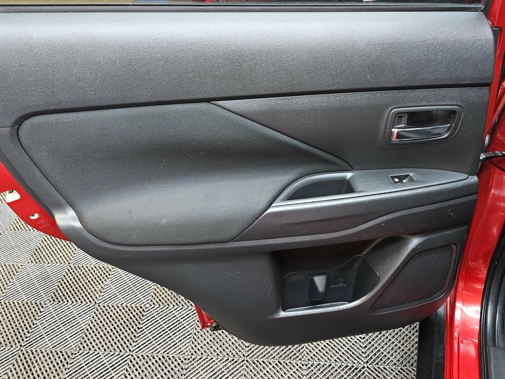 Mitsubishi Outlander Phev Gx 3H Plus Grey #28