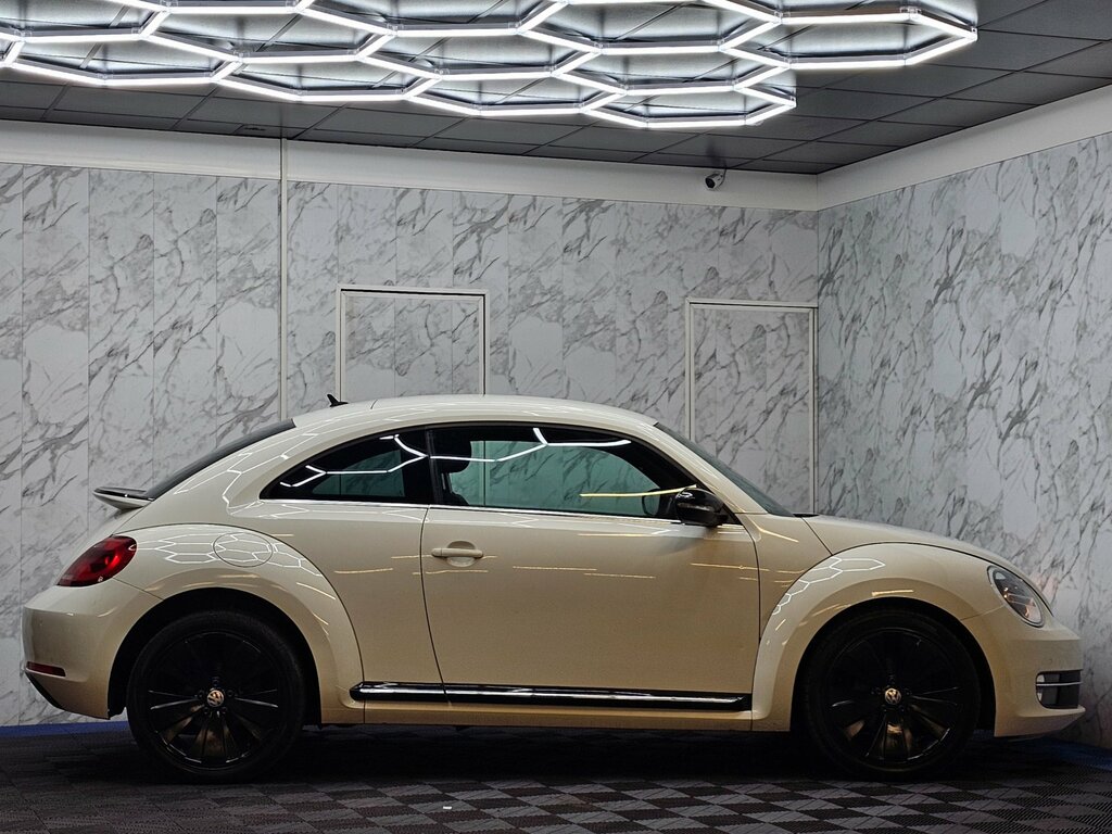 Volkswagen Beetle Sport Tdi Red #8