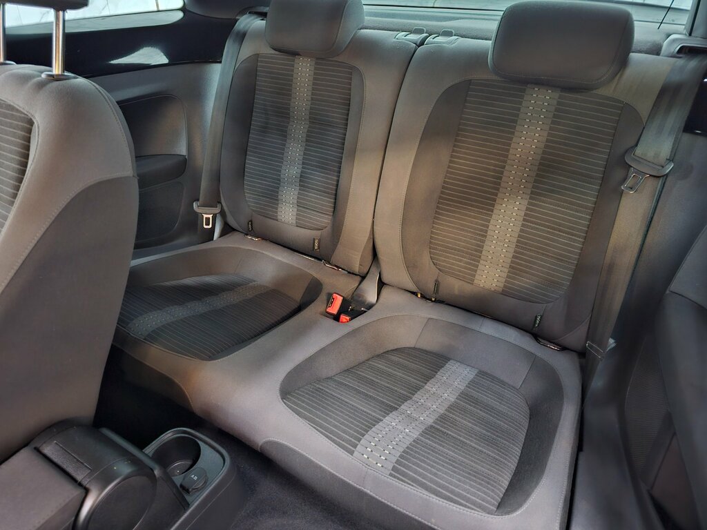 Volkswagen Beetle Sport Tdi Red #17