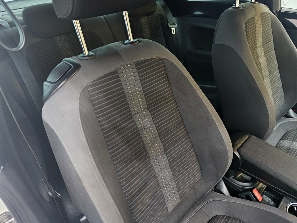 Volkswagen Beetle Sport Tdi Red #16