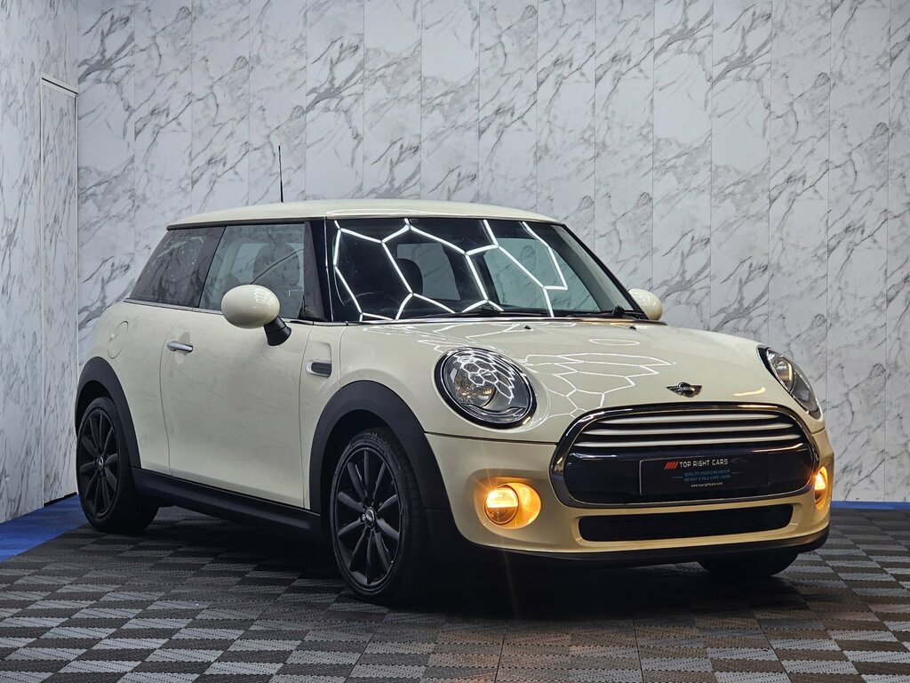 Mini Hatch 1.5 Cooper Hatchback Euro 6 Ss 136 Ps Pet White
