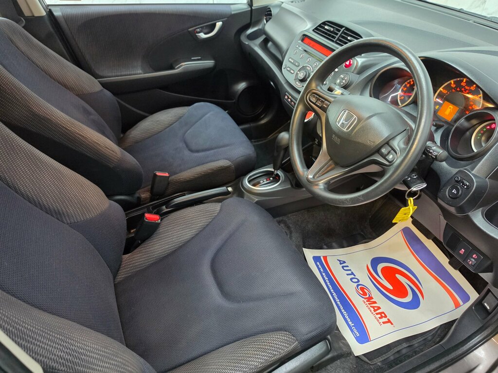 Honda Jazz 1.3 I-vtec Es 98 Bhp Blue #13