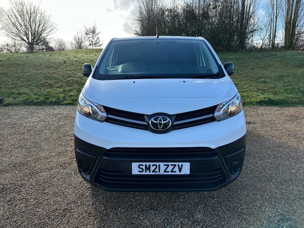 Toyota PROACE 1.5D Active Medium Panel Van Mwb Euro 6 Ss 6Dr White #2