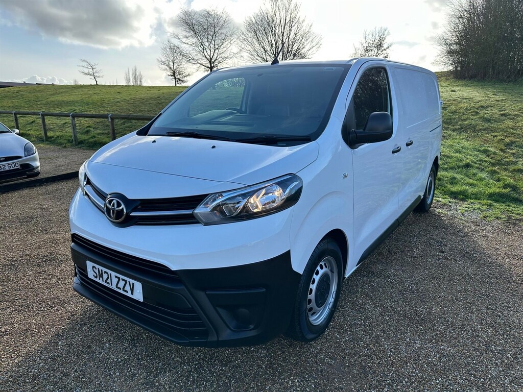 Toyota PROACE 1.5D Active Medium Panel Van Mwb Euro 6 Ss 6Dr White #3