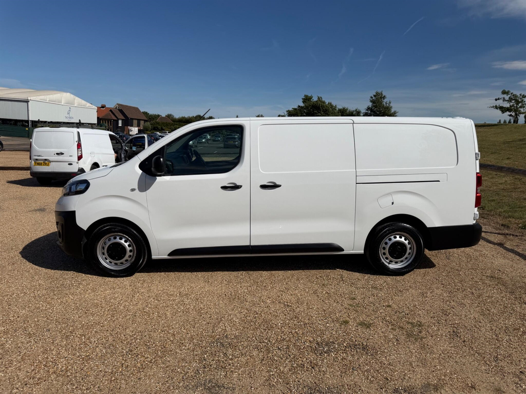 Vauxhall Vivaro 2.0 Turbo D 3100 Dynamic L2 H1 Euro 6 Ss 6Dr FP71OLR White #2