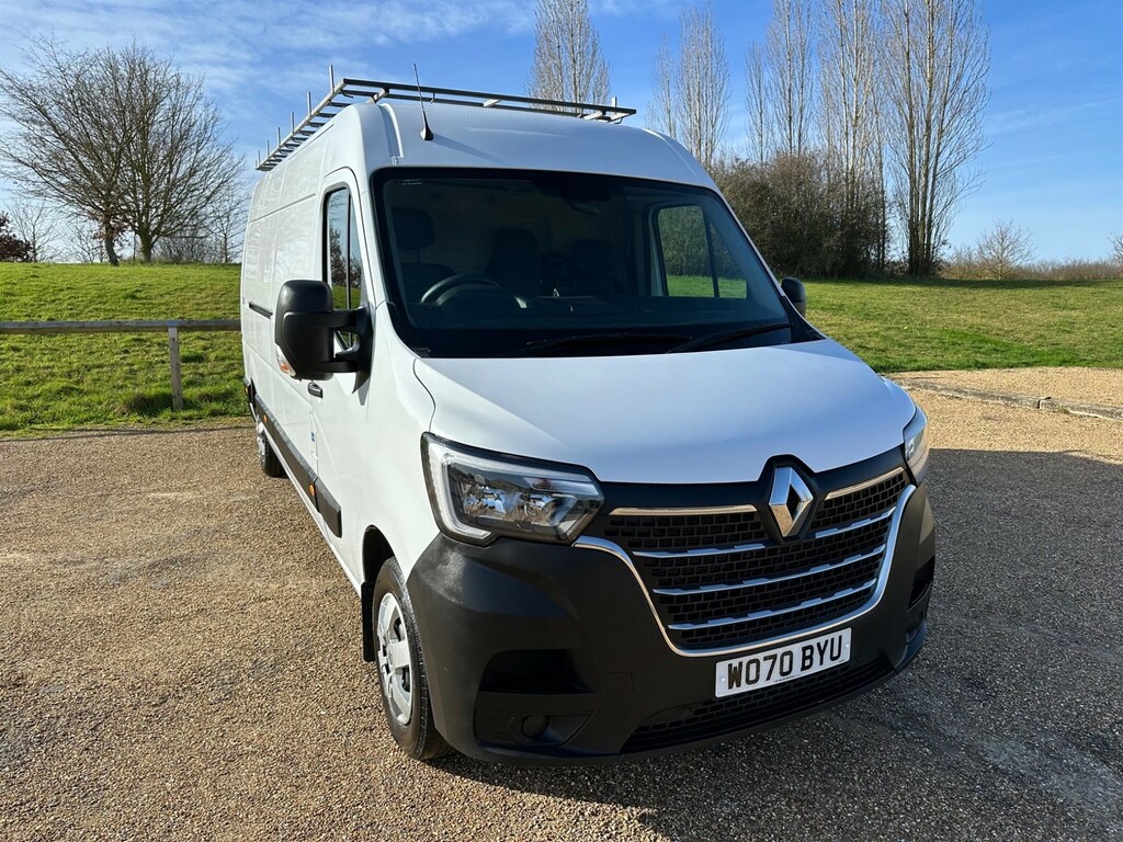 Renault Master 2.3 Dci Energy 35 Business Fwd Lwb Medium Roof Eu White
