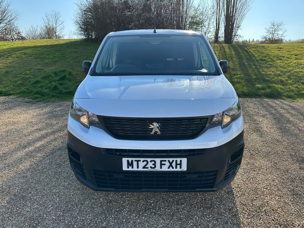 Peugeot Partner 1.5 Bluehdi 1000 Professional Premium Standard P MT23FXH White #2