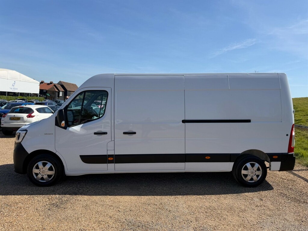 Renault Master 2.3 Dci Energy 35 Advance Fwd Lwb Medium Roof Euro SA73XFG White #4