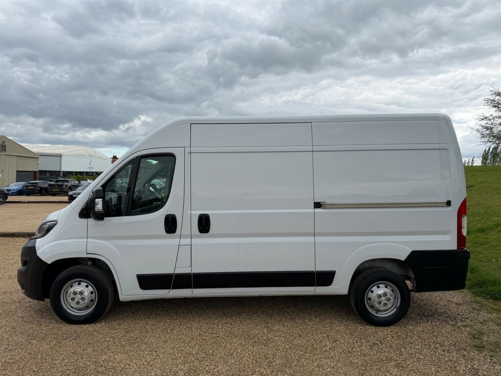 Peugeot Boxer 2.2 Bluehdi 335 Professional L2 H2 Euro 6 Ss White #4