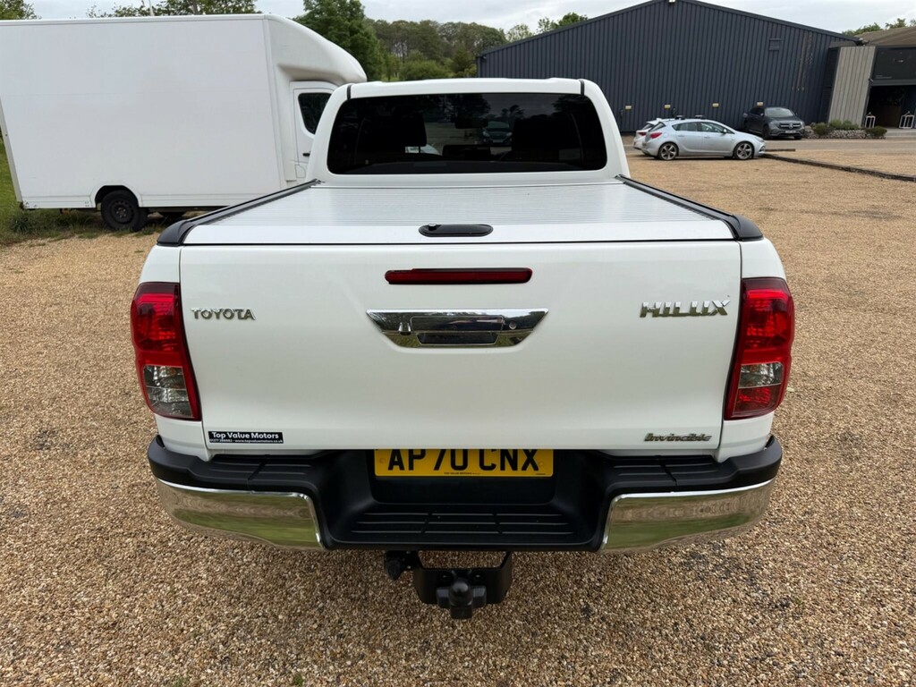 Toyota HILUX 2.4 D-4d Invincible 4Wd Euro 6 Ss White #6