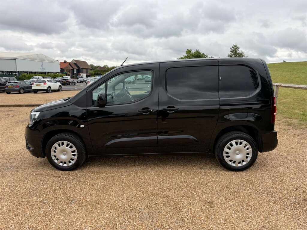 Vauxhall Combo 1.5 Turbo D 2300 Pro L1 H1 Euro 6 Ss KN73OVV Black #4