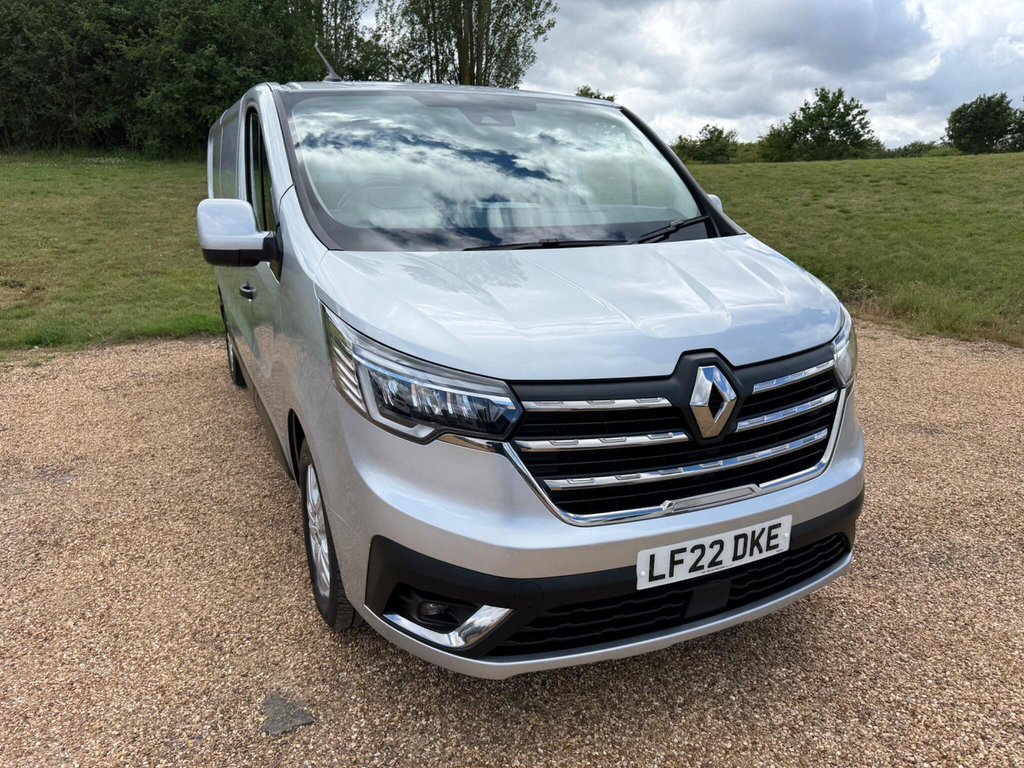 Renault Trafic 2.0 Dci Blue Ll30 Sport L2 H1 Euro 6 Ss Grey