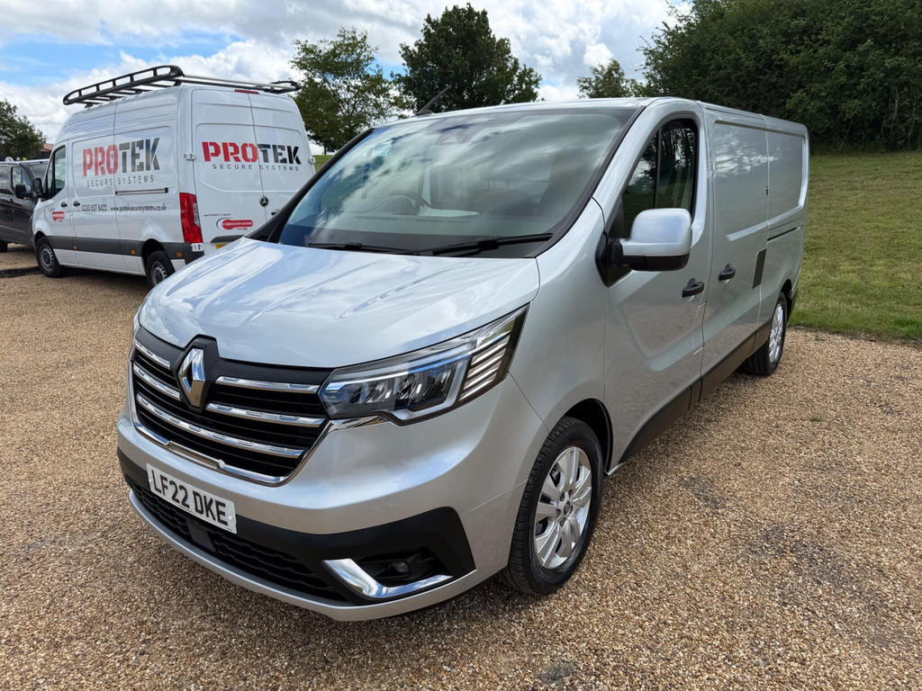 Renault Trafic 2.0 Dci Blue Ll30 Sport L2 H1 Euro 6 Ss LF22DKE Grey #3