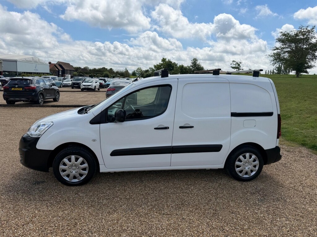 Peugeot Partner 1.6 Bluehdi 651 Professional L1 EY18XUR White #4