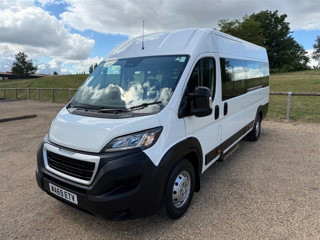 Peugeot Boxer Mpv White #3