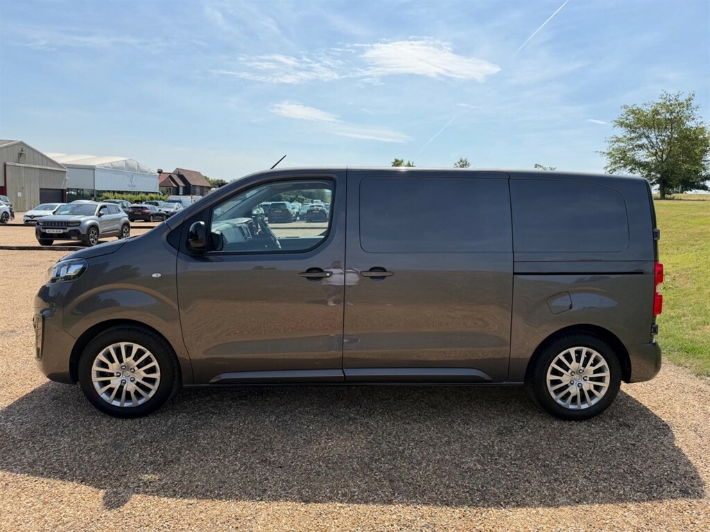 Vauxhall Vivaro Mpv Grey #4