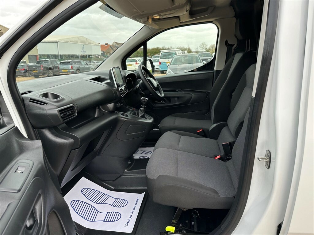 Citroen Berlingo 1.5 Bluehdi 1000Kg Driver Pro 100Ps 6 Speed White #13
