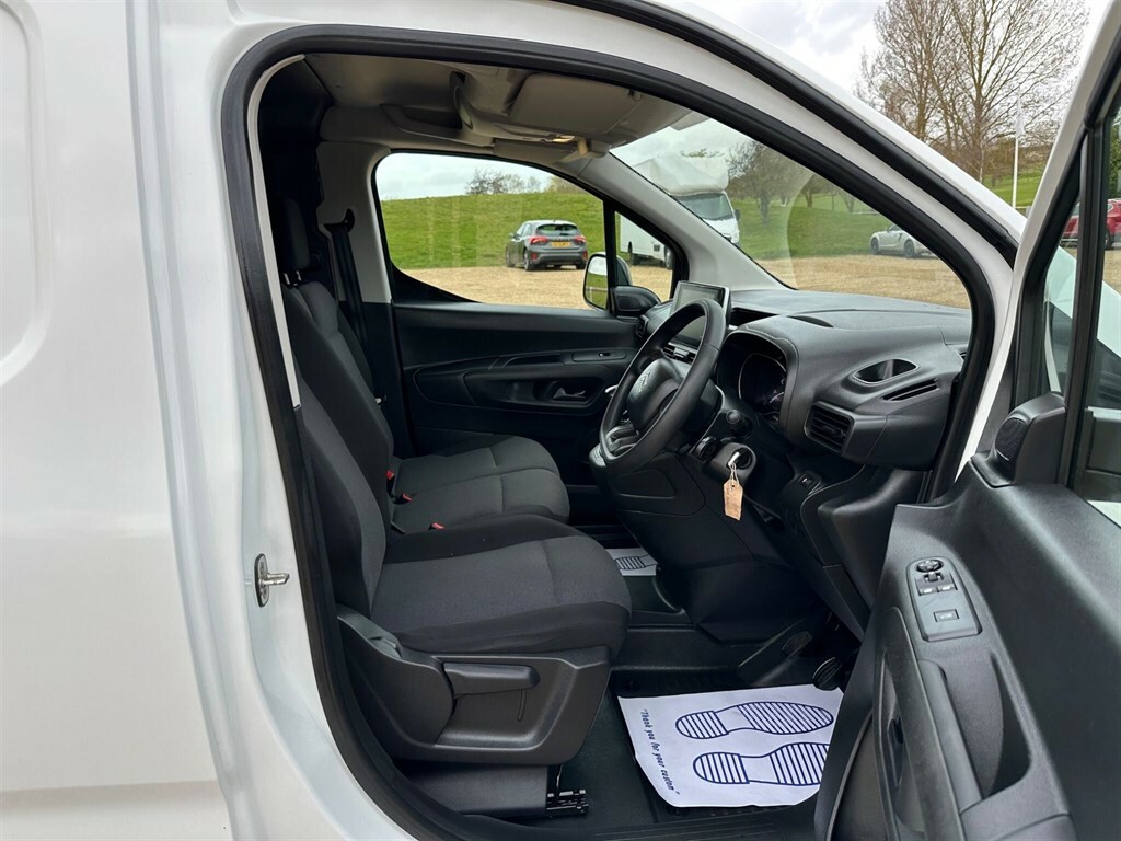 Citroen Berlingo 1.5 Bluehdi 1000Kg Driver Pro 100Ps 6 Speed White #9